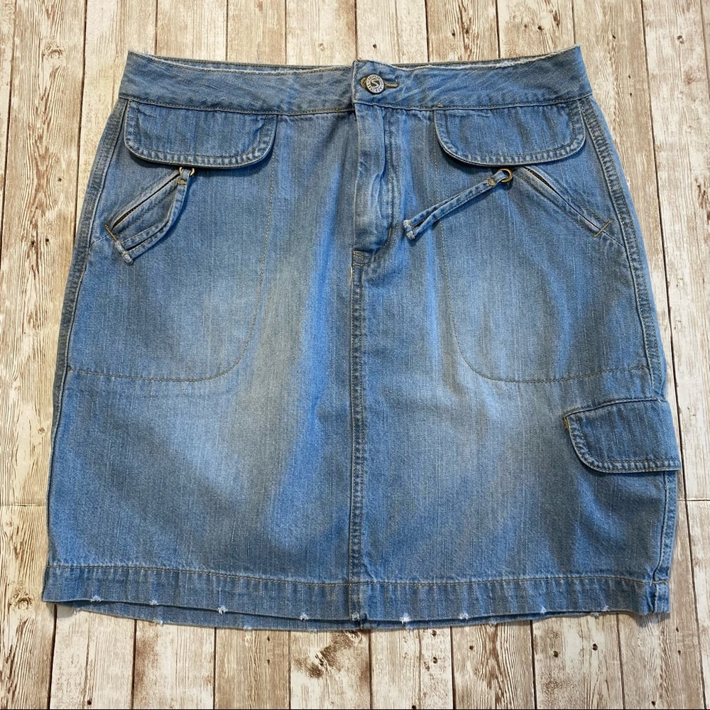 Y2K Squeeze Light Blue Denim Mini Skirt w/ Pockets- size 7
